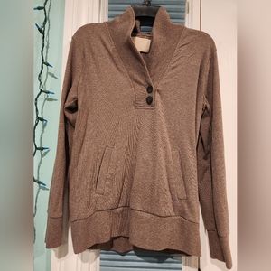 Banana Republic medium brown sqeater
